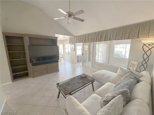 2428 Desert Butte Dr, Las Vegas, NV 89134