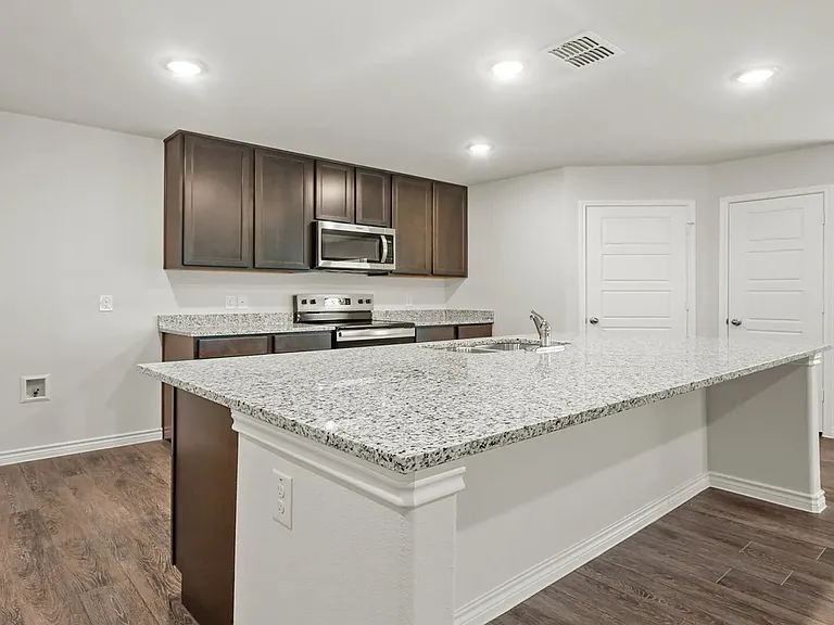 2400 Texas Ash Way — Photo 4