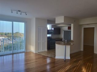 7275 SW 90th Way APT 402, Miami, FL 33156