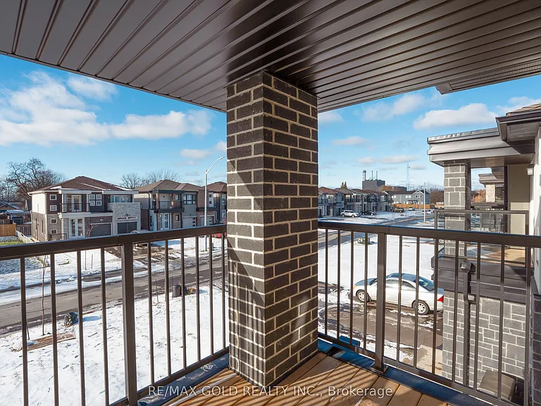 222 Pilkington St — Photo 13