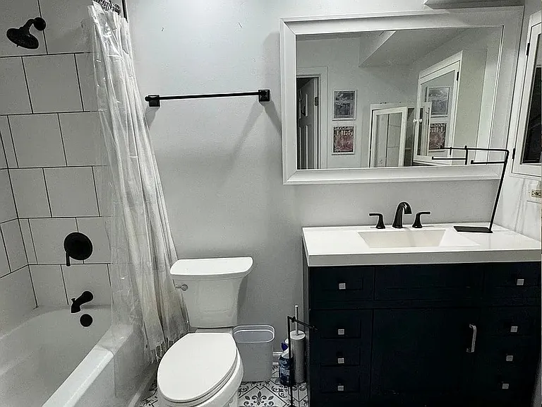 2643 N Southport Ave #CH — Photo 11