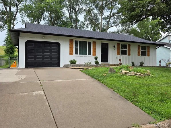 528 E 11th St, Washington, MO 63090