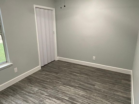 5th image of 7573 Windsor Oaks