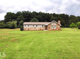 1383 Redwine Rd, Fayetteville, GA 30215