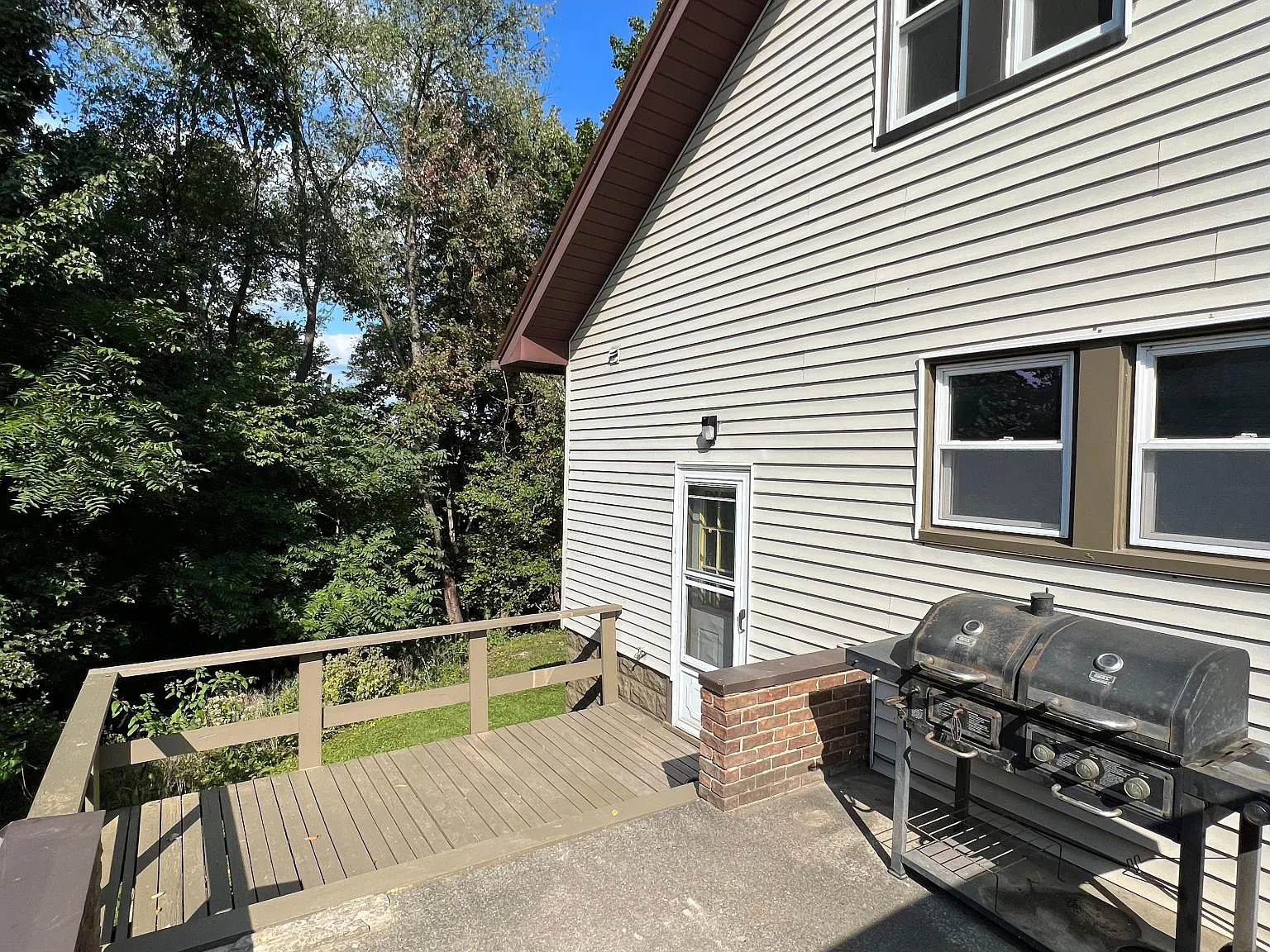 720 Grandview Rd — Photo 3