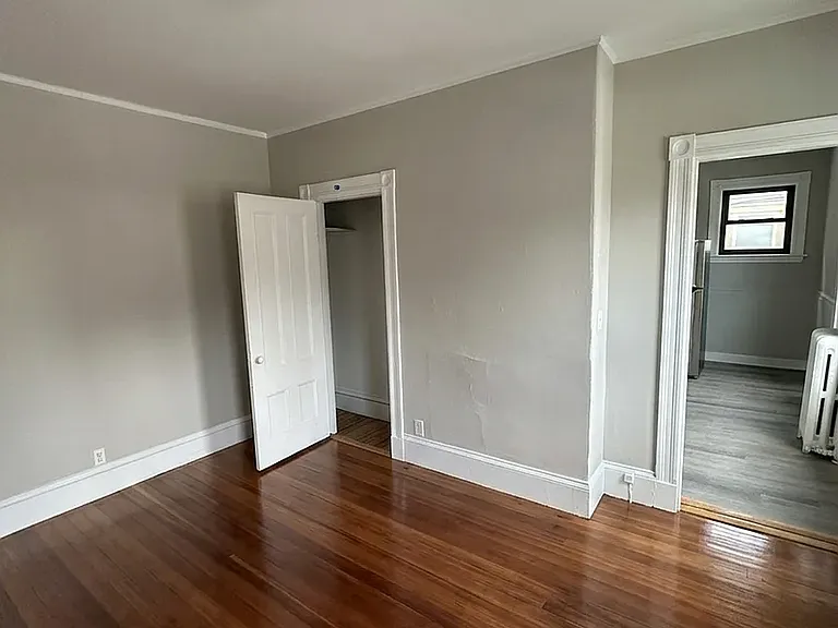 Pleasant Ave — Photo 5