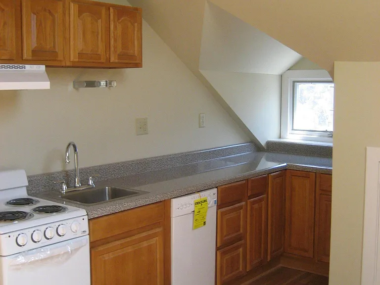 331 22nd Ave N #5 — Photo 7