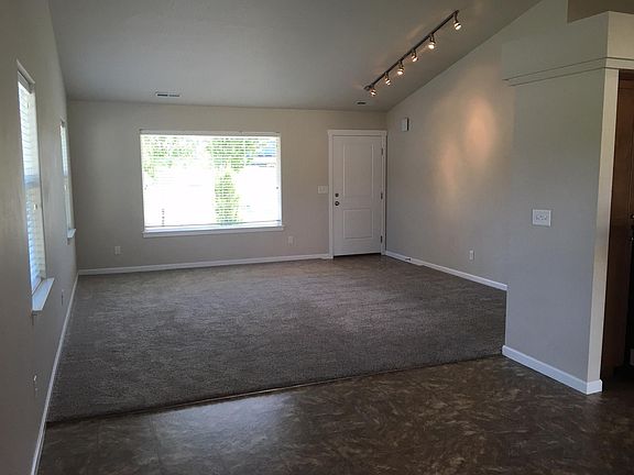 2nd image of 1920 N Country Vista Blvd