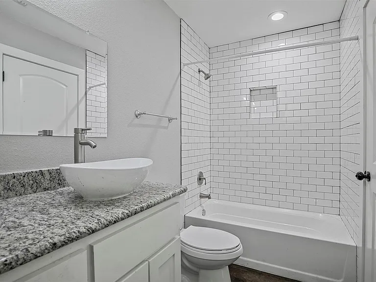 410 Mirick Ave #75020 — Photo 11