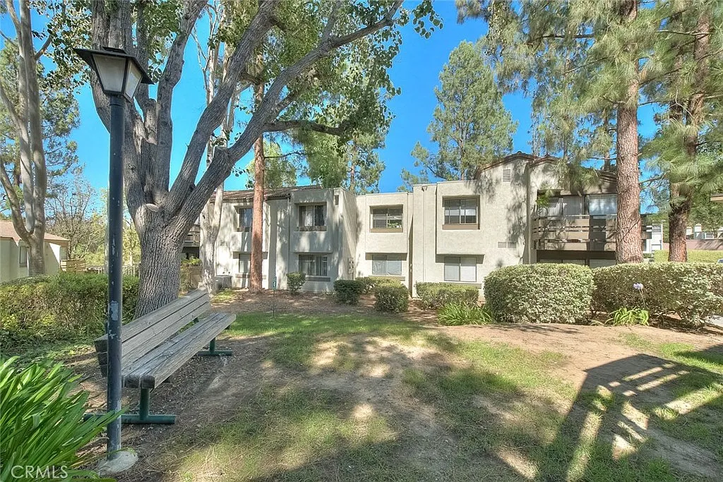 1 bed, 700 sqft, $1,280 — Photo 2