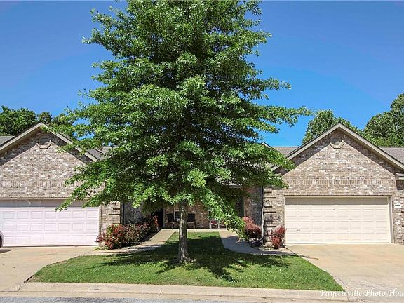 2nd image of 1517 NW Bell Royal Cir
