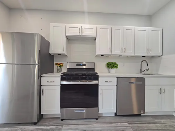 195 30th Street image 8 of 9