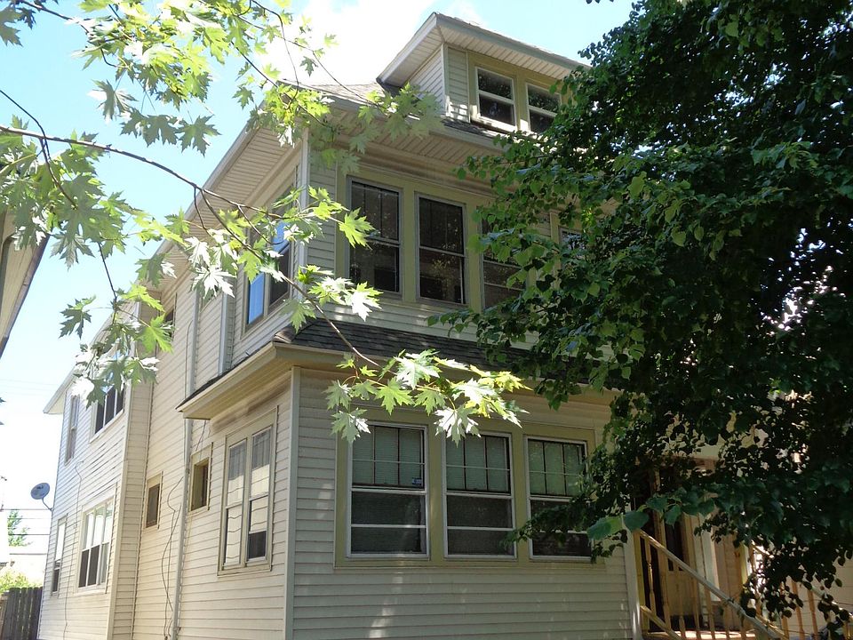 1st image of 182 Villa Ave