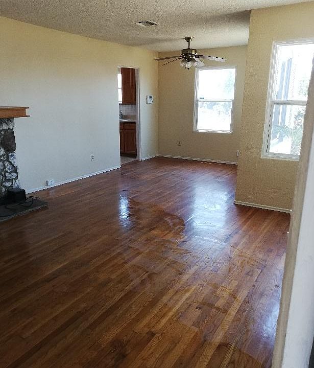 2nd image of 929 Brucker Ave
