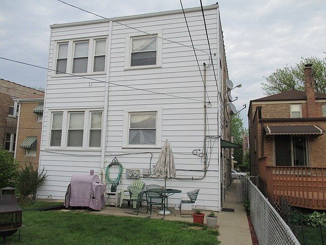 2nd image of 1628 Maple Ave