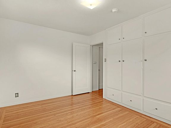 4th image of 3545 Monterey Blvd