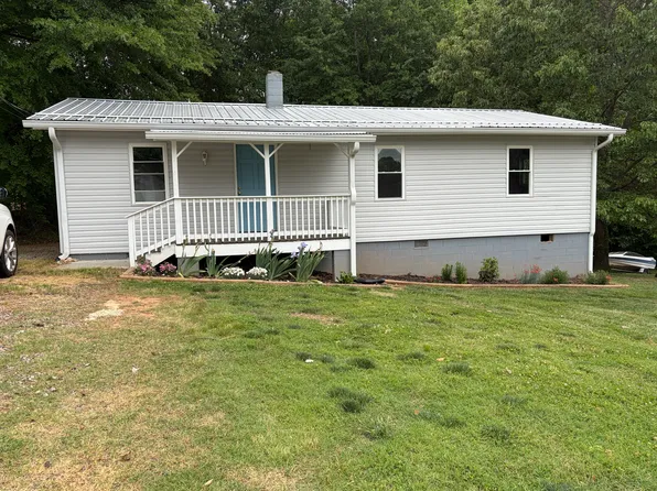 708 32nd St SE, Conover, NC 28613