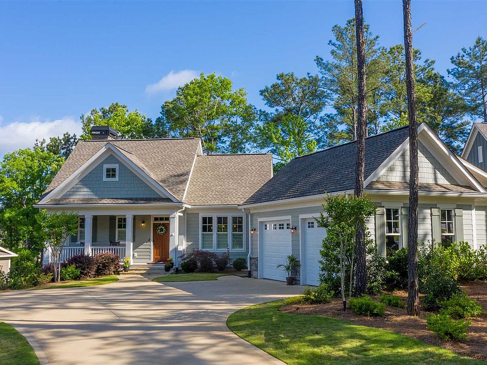 1st image of 1051 Club Pointe Cir