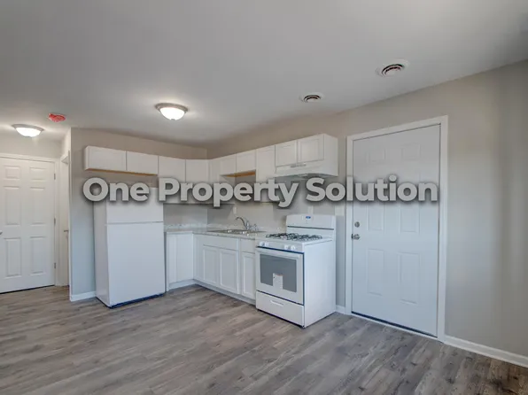 5284 Broadway St #2E, Merrillville, IN 46410