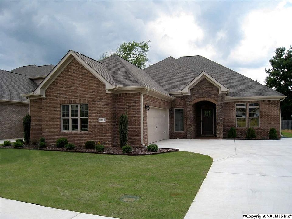 1st image of 14020 Green Way Park Cir SE