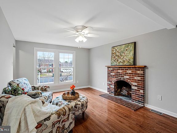5th image of 2626 Armada St
