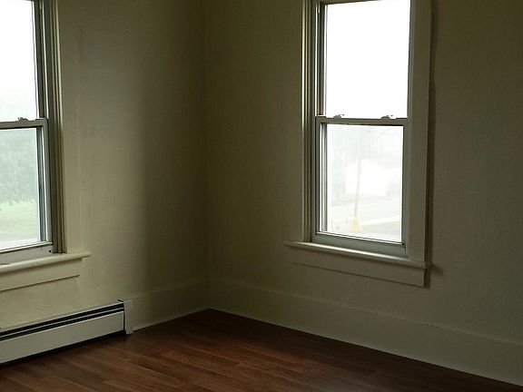 Right Bedroom