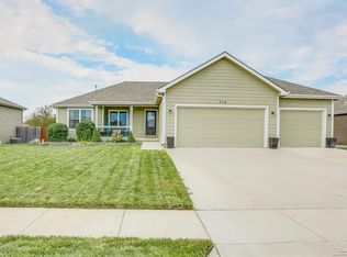 713 Rittgers Ln, Salina, KS 67401