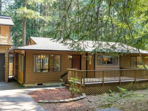 140 N Dow Creek Drive, Hoodsport, WA 98548
