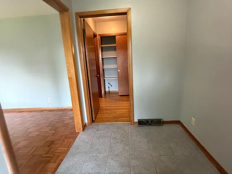 942 Margaret Dr — Photo 45