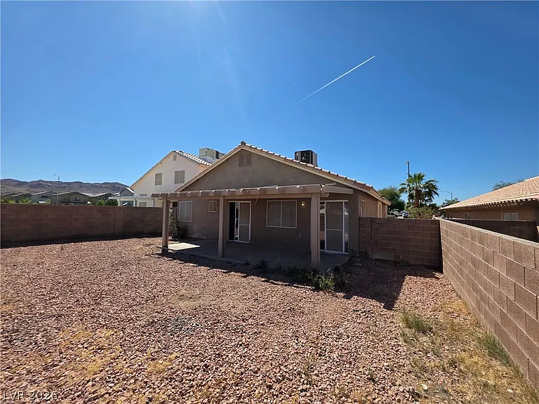 6674 Jordan River Dr — Photo 14