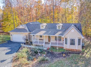 112 Bent Tree Rd, Moneta, VA 24121