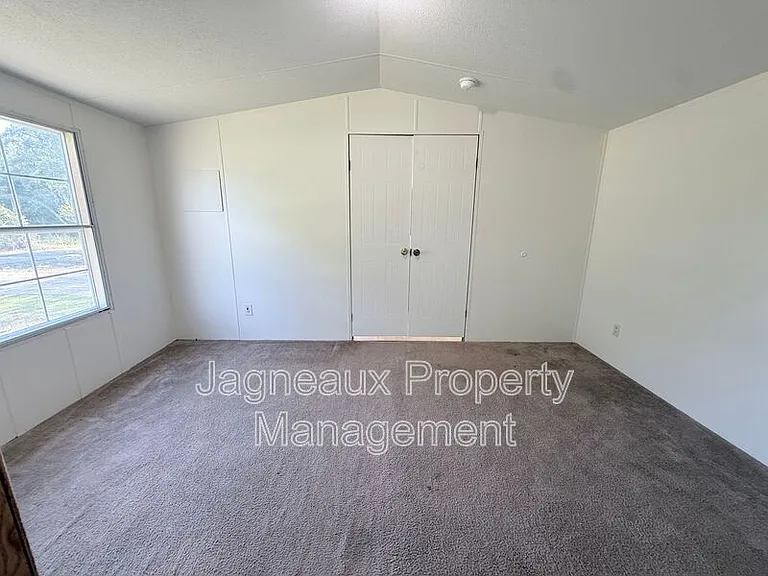 840 Sim Portie Rd — Photo 9
