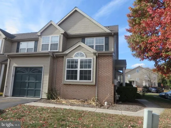 172 Harvard Dr, Collegeville, PA 19426