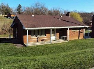 4 Delrose Dr, Monessen, PA 15062