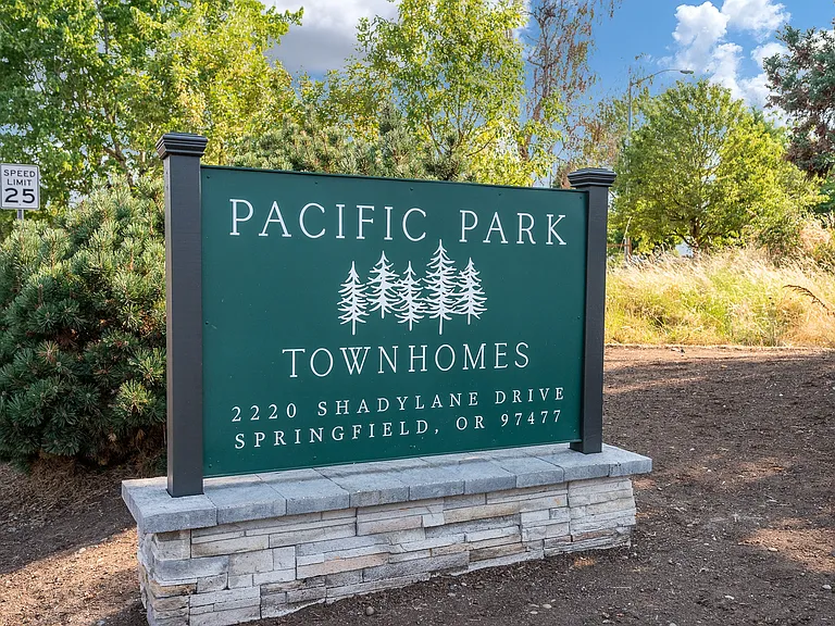 Pacific Park | Exterior