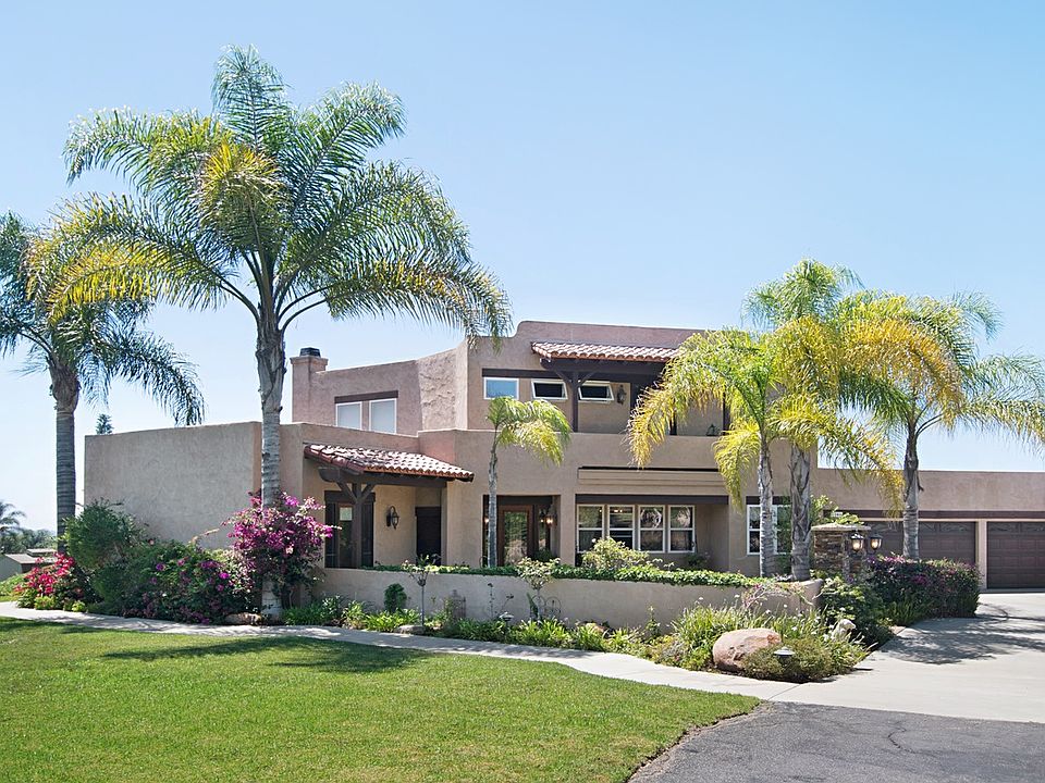 1st image of 2040 Vista Grande Dr