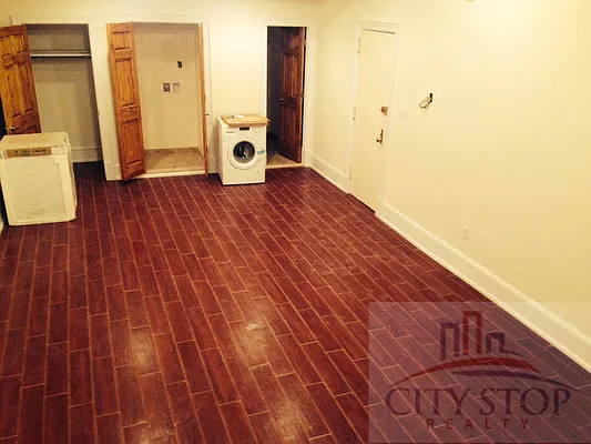 Rented by City Stop Realty | media 38