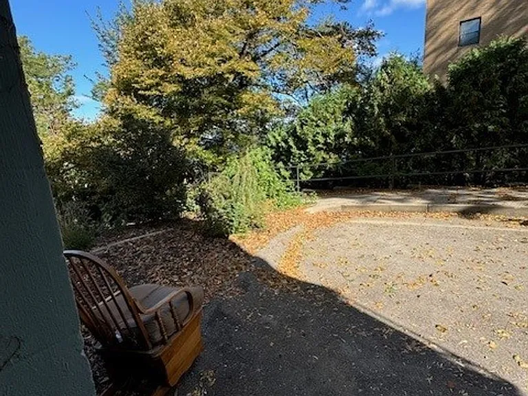 529 N Pinckney St — Photo 12