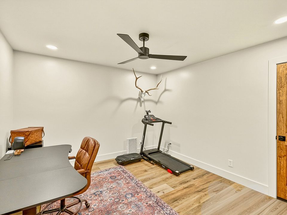 34th image of 2153 Williamsport Pike