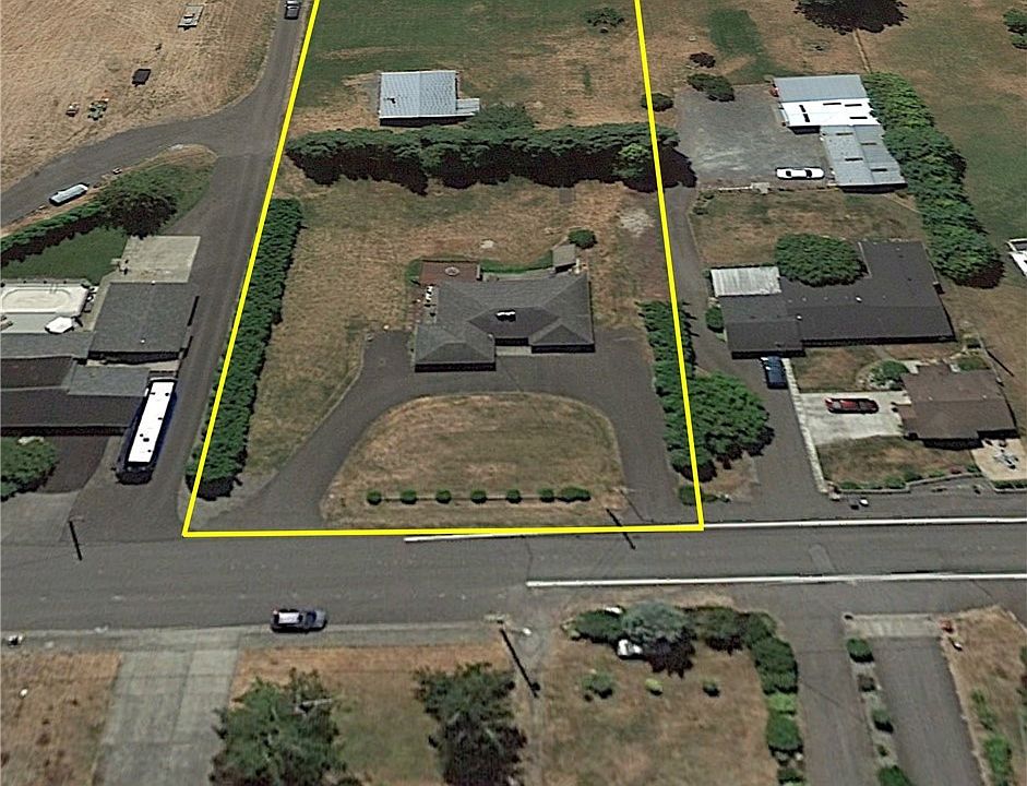 1st image of 151 Bay Lyn Dr