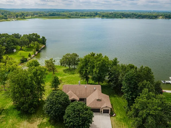 W5677 Carol COURT, Pardeeville, WI 53954