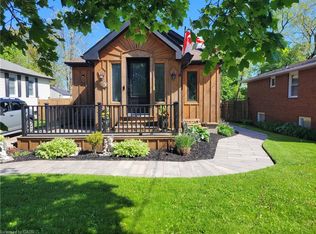 33 Rosedale Ave, Saint Catharines, ON L2P 1Y6