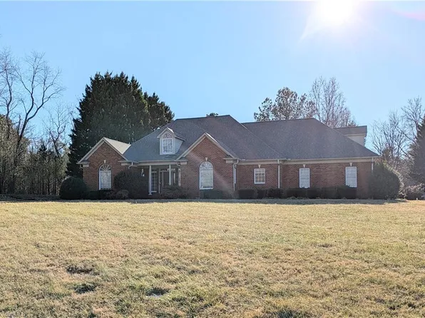 1845 Indian Trl, Eden, NC 27288