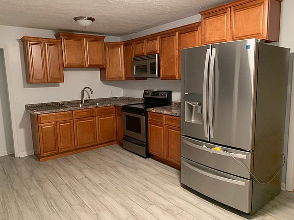 4th image of 723 Ashburton Dr