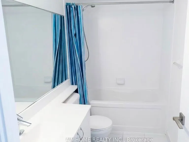 1070 Sheppard Ave W #1207 — Photo 3