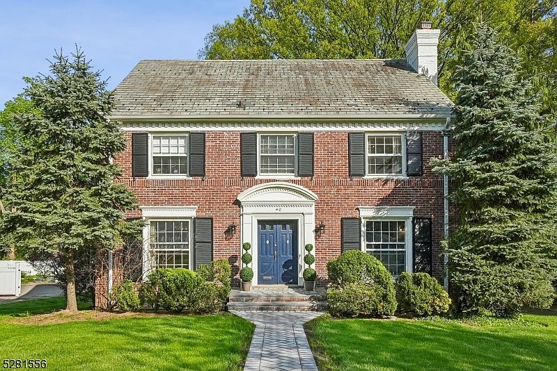1st image of 40 Mayhew Dr