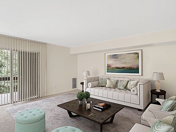 The Commons of McLean Apartment Rentals - Mclean, VA | Zillow