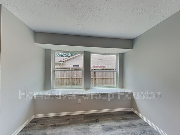5th image of 10107 Golden Meadow Dr