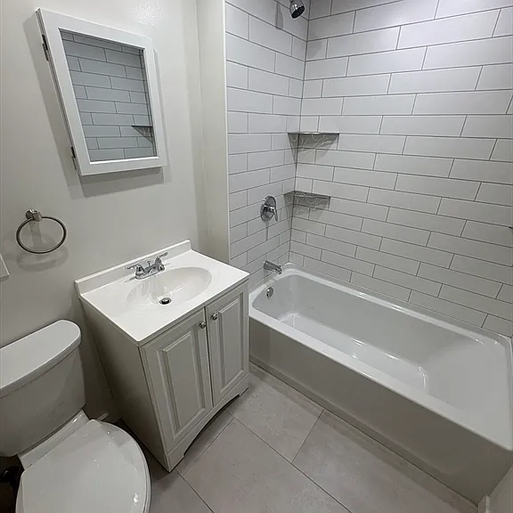 70 Adams St #70 — Photo 28
