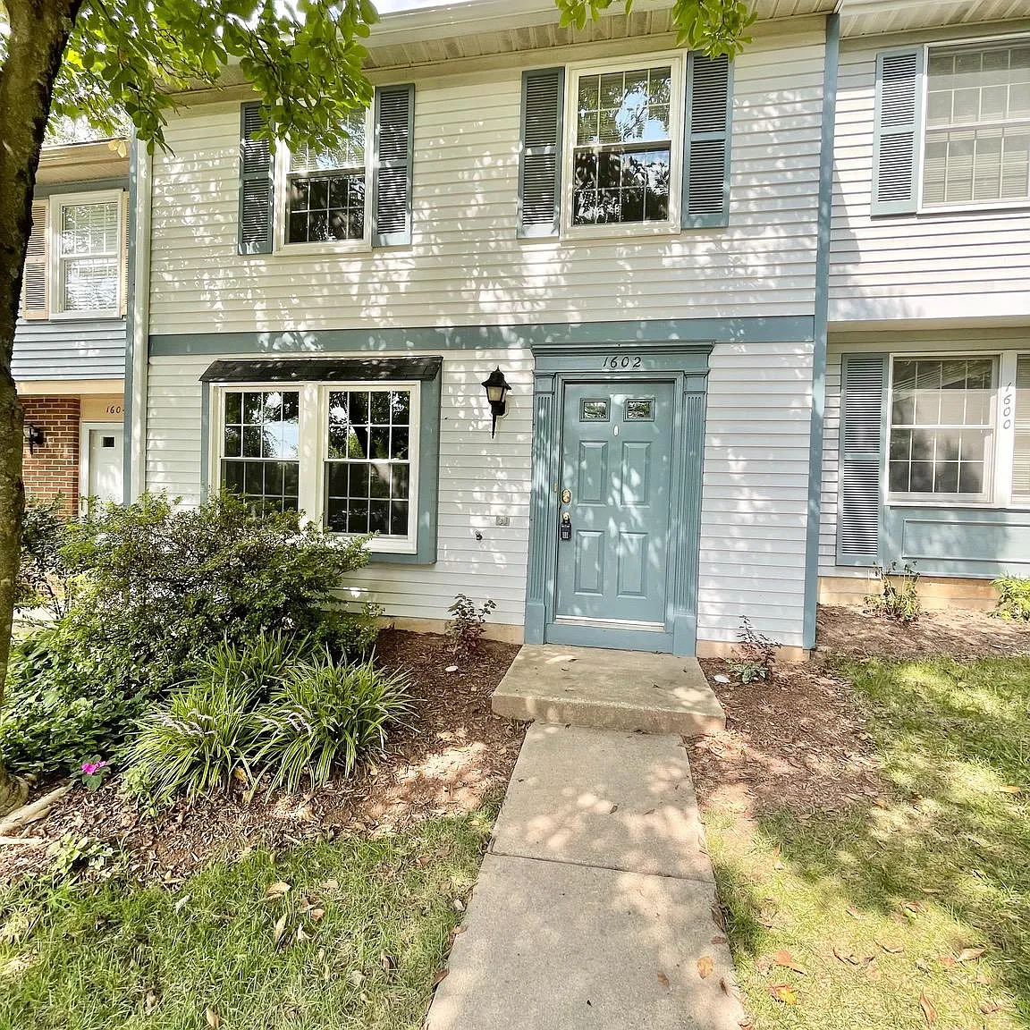 3 bed, 2.5 bath, 1280 sqft, $2,895 — Photo 1